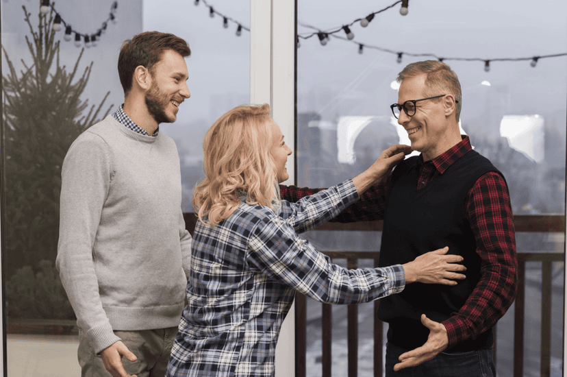 По соседству